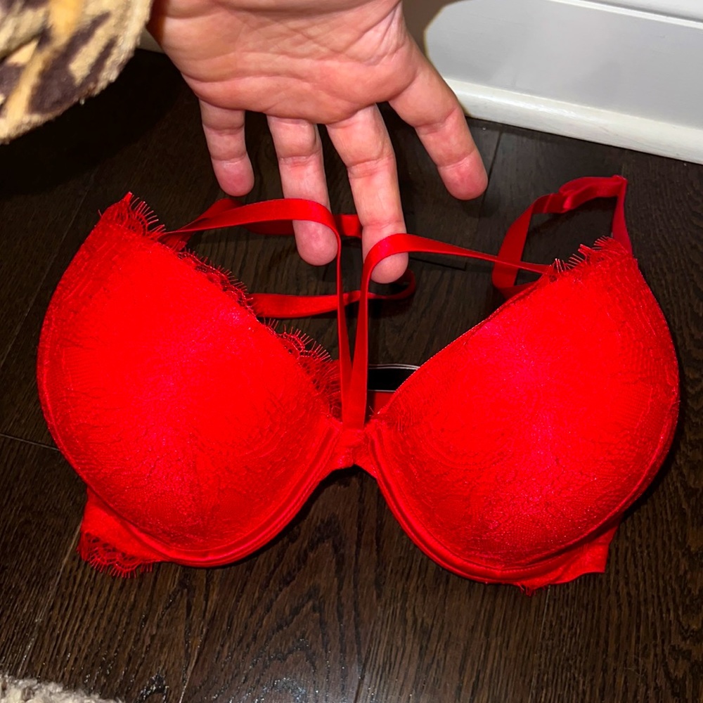 Victoria’s Secret very sexy push bra lace bra 36DD Valentine’s Day